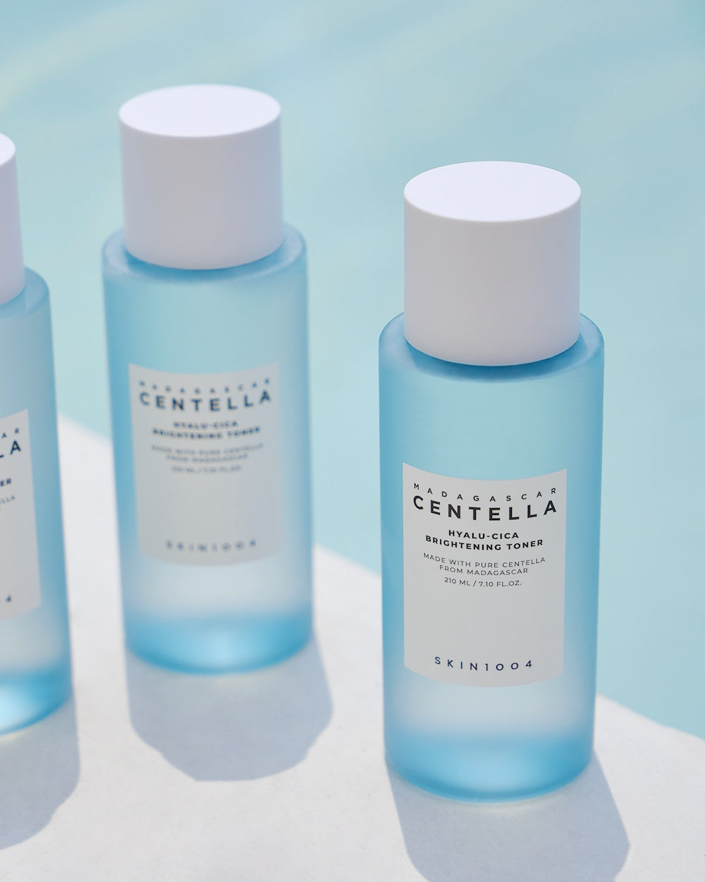Skin1004_Madagascar_Centella_Hyalu-Cica_Brightening_Toner_210ml
